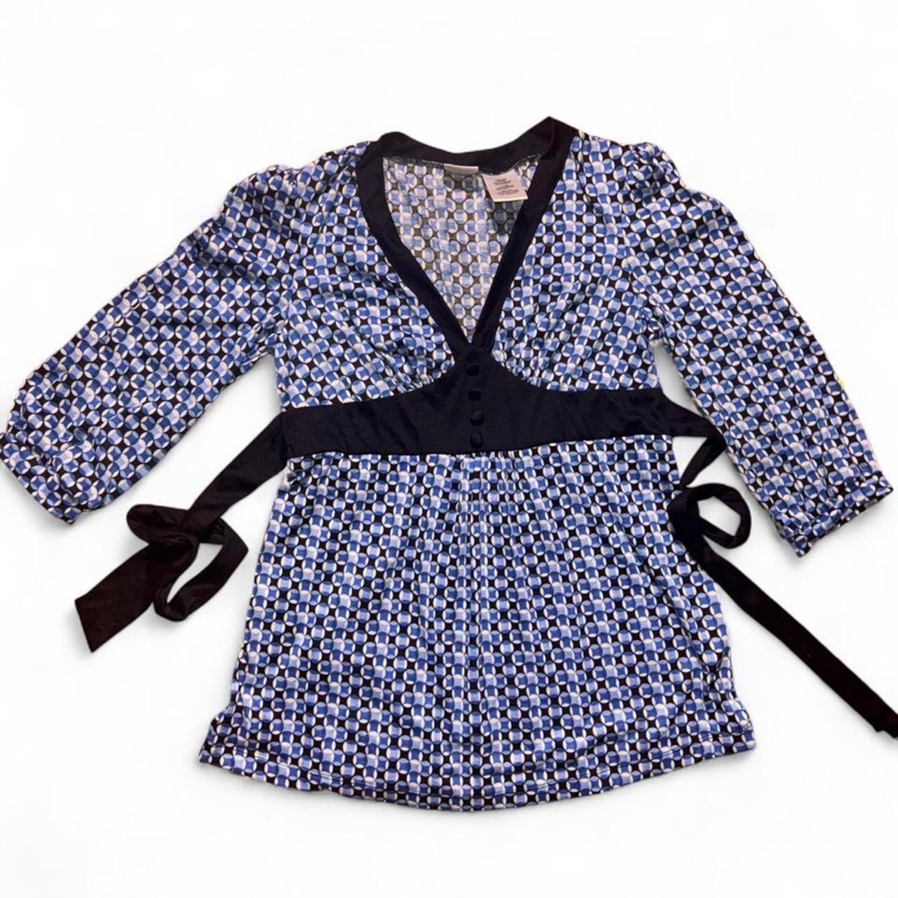 No Boundaries Blue and Black Geometric Blouse SZ M